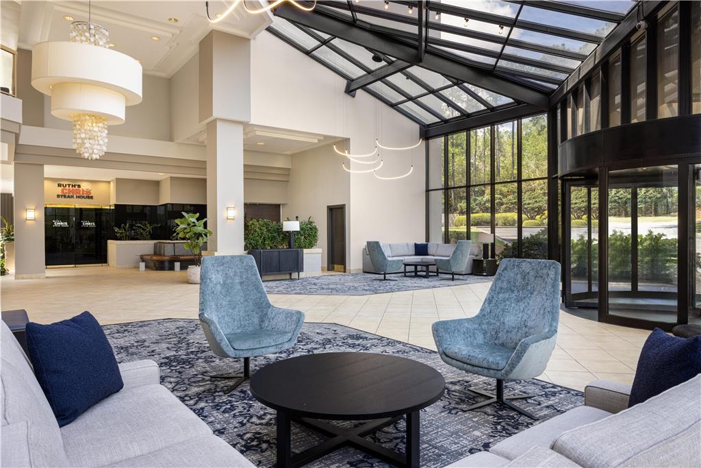 Embassy Suites Бирмингам Интериор снимка